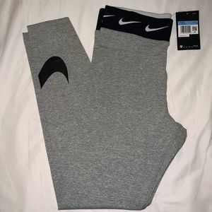 NWT Nike leggings